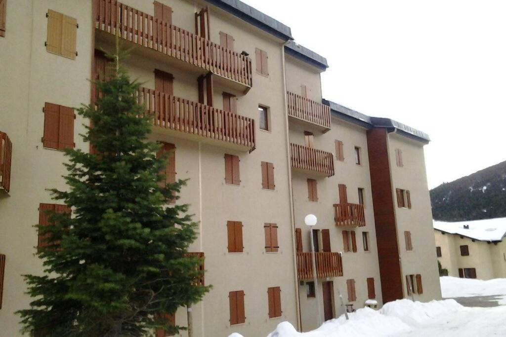 Les Angles: Esqui, Base Nautica, Naturaleza, Bike Park, ... Exterior foto